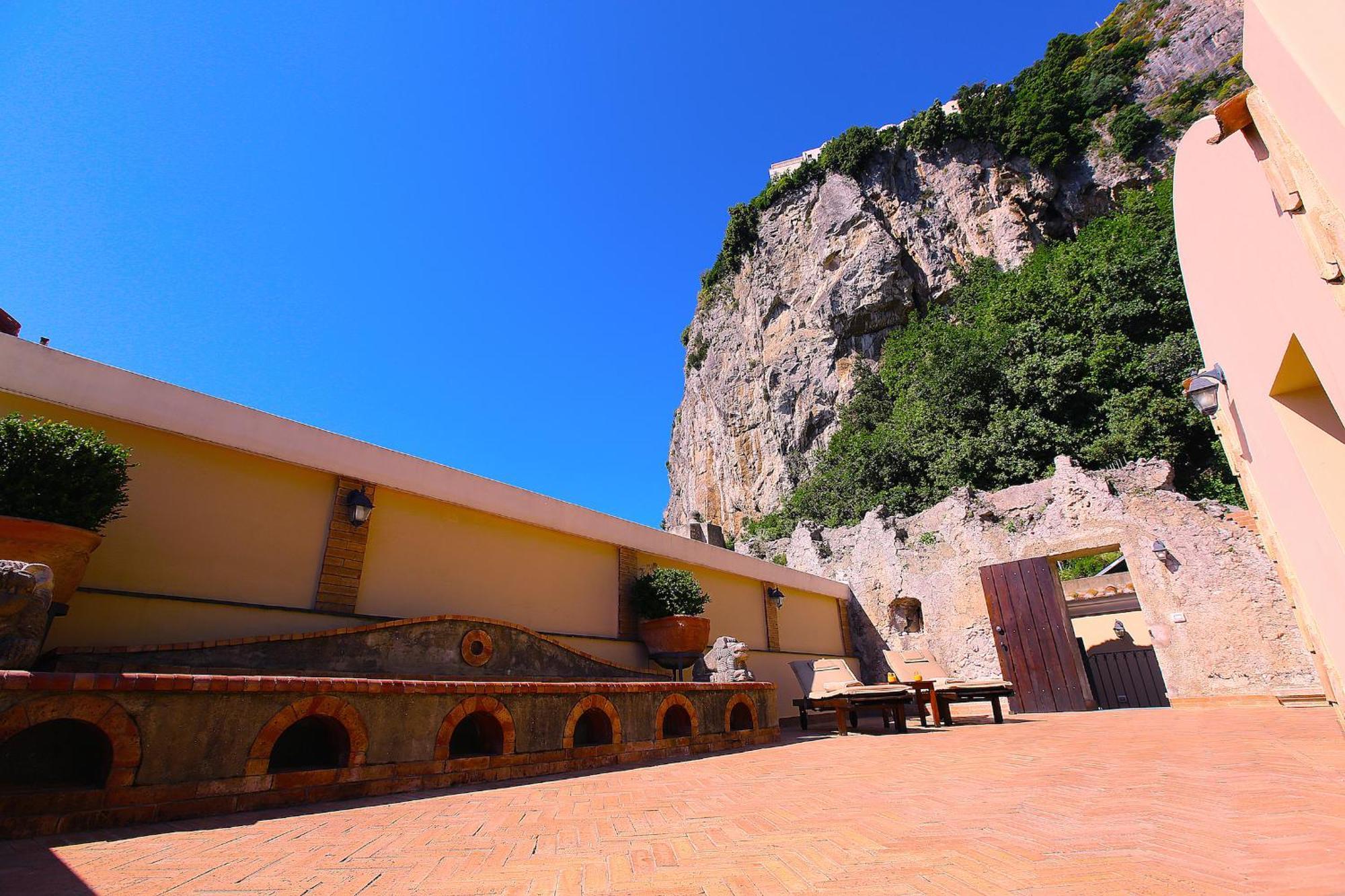 Villa Alba D'Oro - Historic Luxury Villa Amalfi Værelse billede